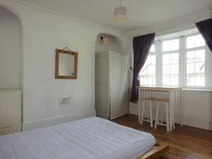 Bedroom- click for photo gallery